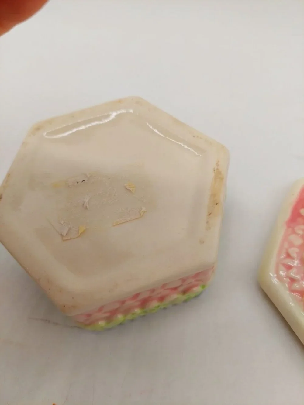 Trinket Box Doves Birds Floral Designs No Chips Vintage Multicolor